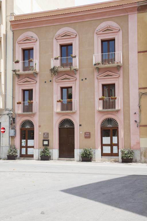 Salamureci Camere Trapani Bagian luar foto